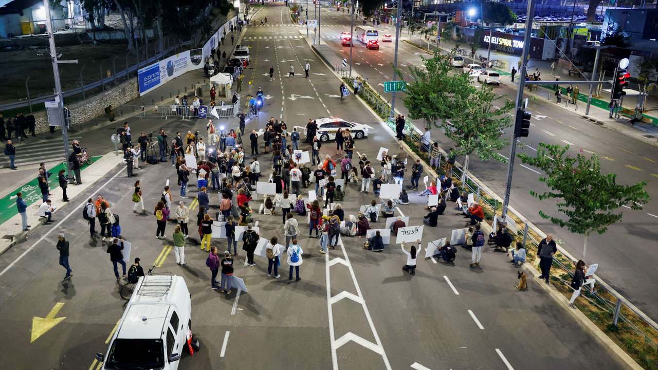 Demonstration demanding the liberation of hostages who are being held in the Gaza Strip, in Tel Aviv
