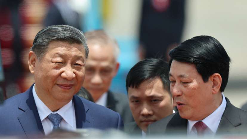 Chinese President Xi Jinping visits Vietnam