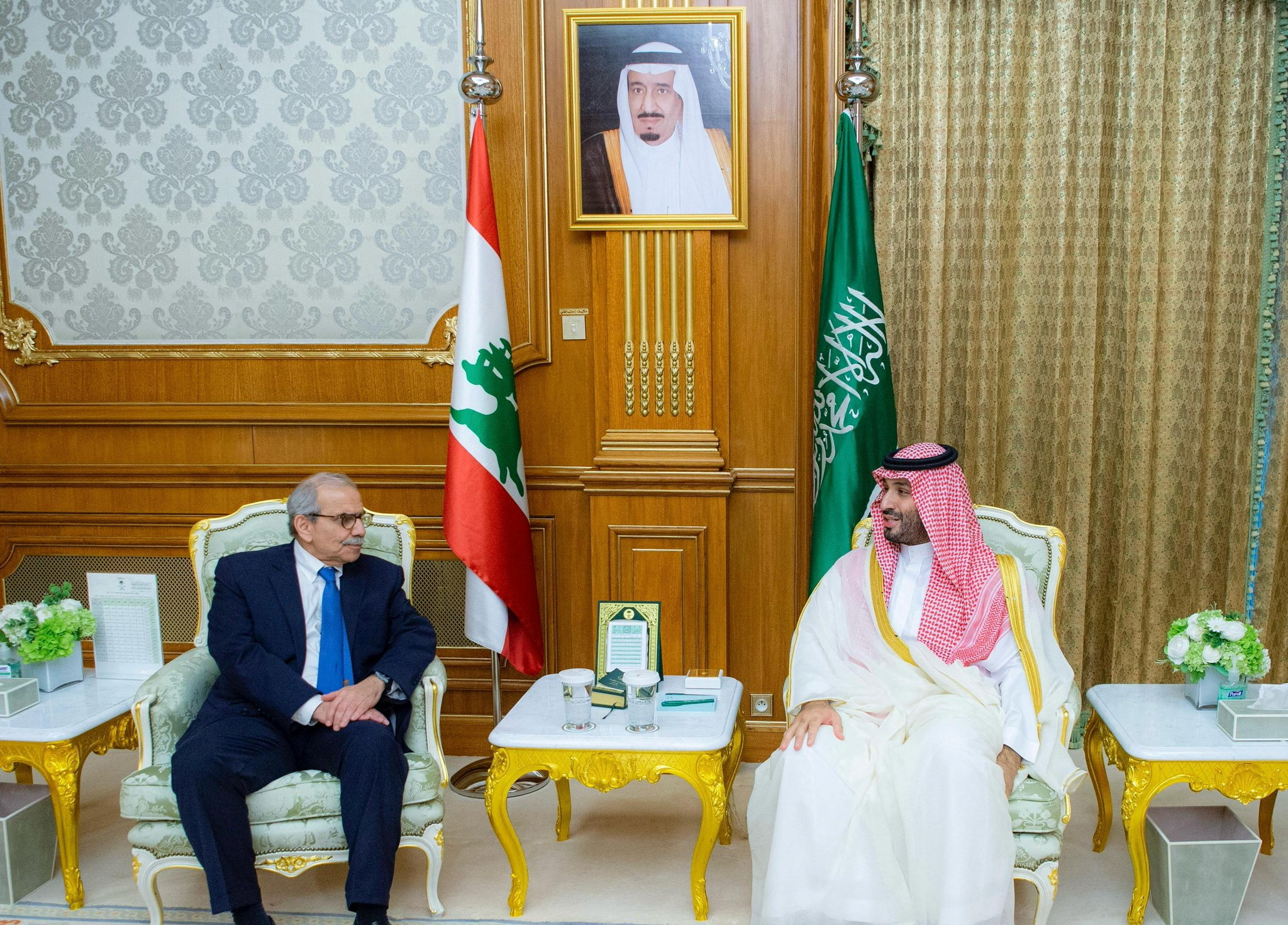 Lebanese PM Salam meets Saudi Crown Prince Mohammed bin Salman in the holy city of Mecca