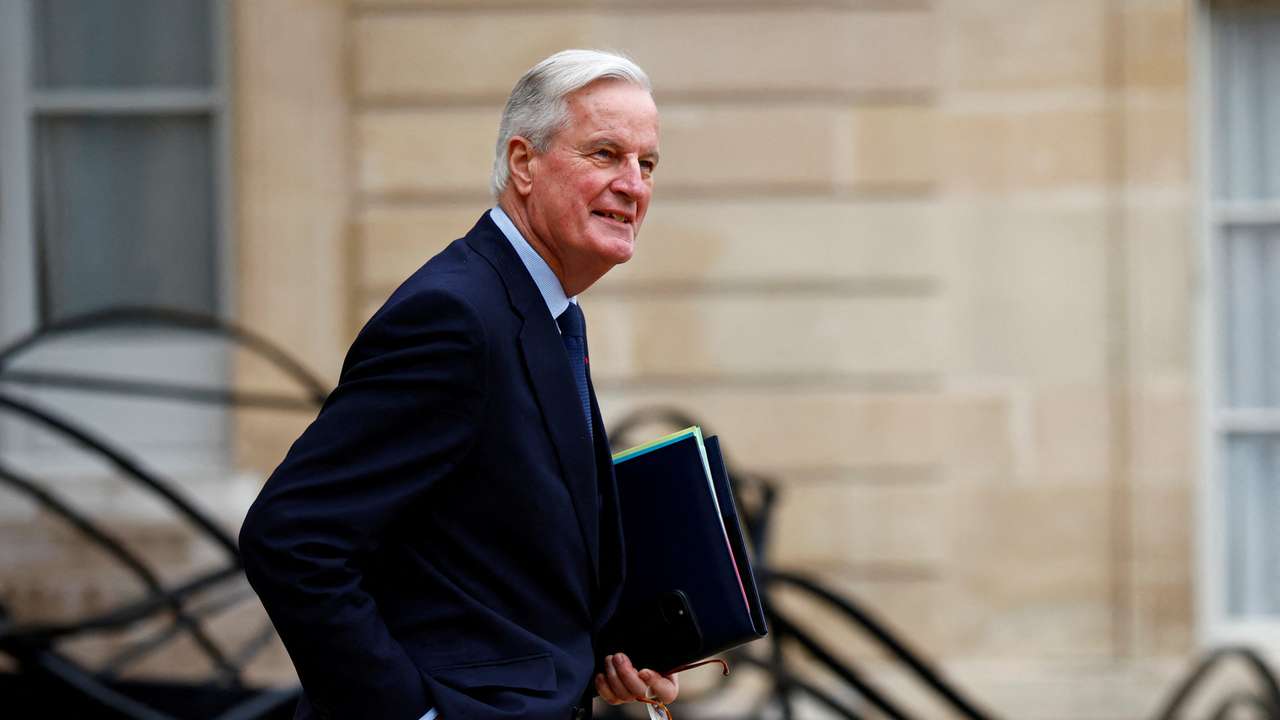 Weekly cabinet meeting at the Elysee Palace