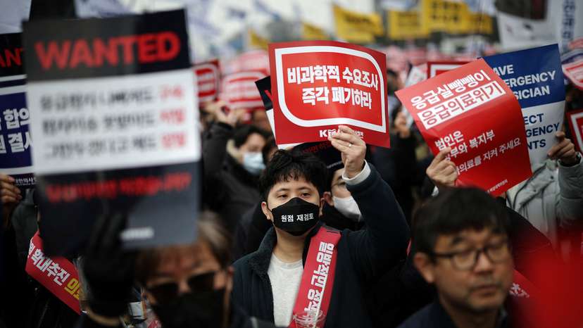 South Korean doctors to hold a mass rally against govt medical policy