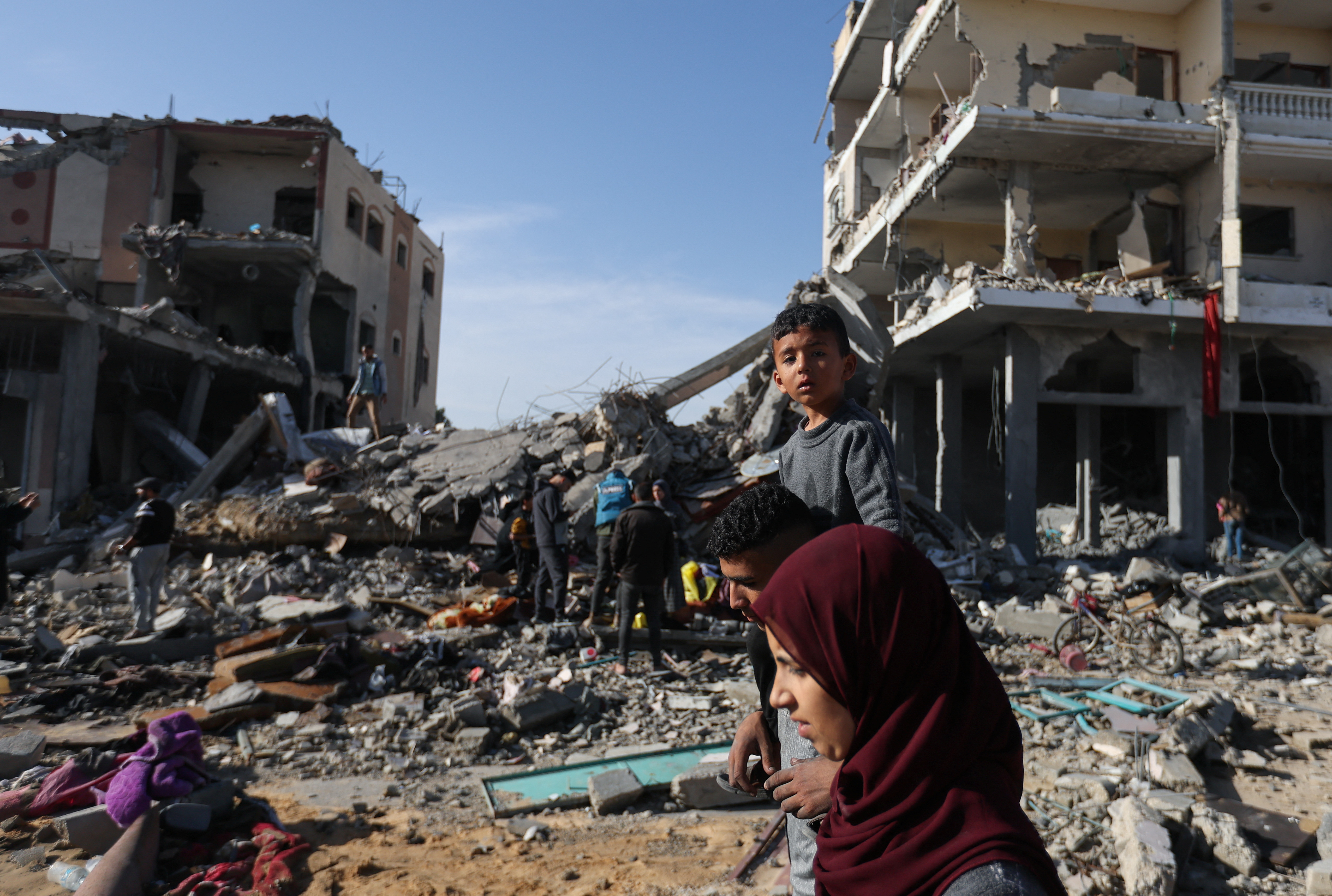 Israel-Hamas agree on temporary truce