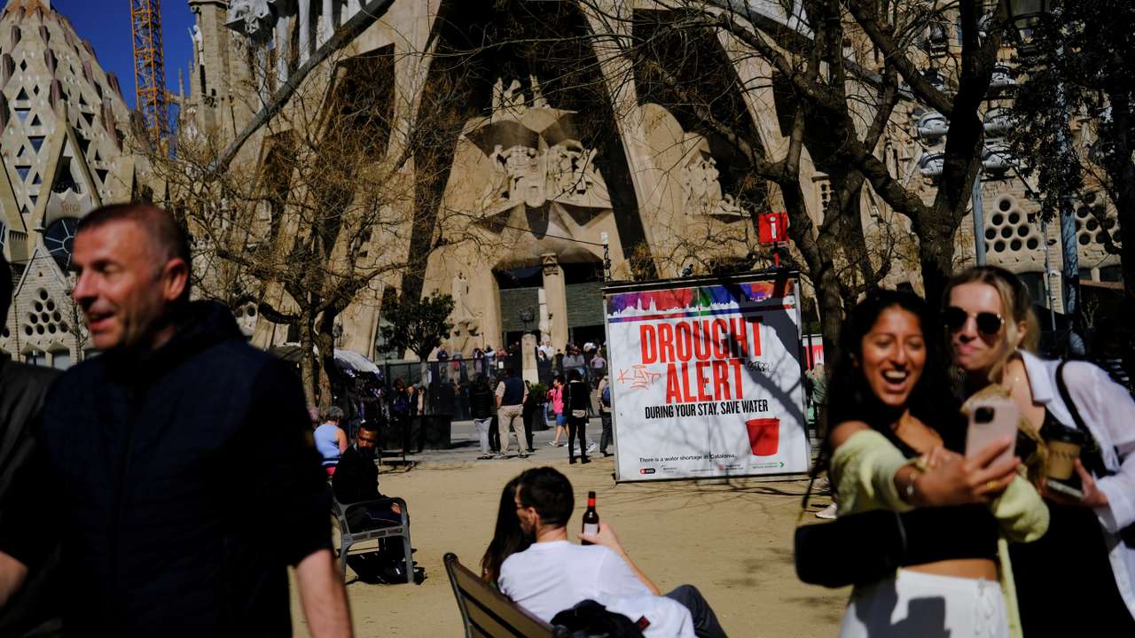 Drought should not deter tourism to Barcelona, officials say