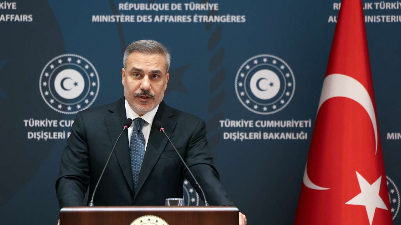 Iranian Foreign Minister Abbas Araqchi visits Istanbul