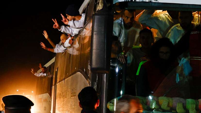 Hostages-prisoners swap deal between Hamas and Israel