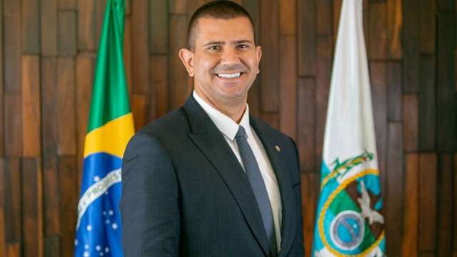 Ruas foi eleito após o procedimento de retotalização dos votos, determinado pelo TSE, que se seguiu ao indeferimento definitivo e à anulação dos 274.411 votos recebidos por Anthony Garotinho (Republicanos) no pleito do último domingo (4).