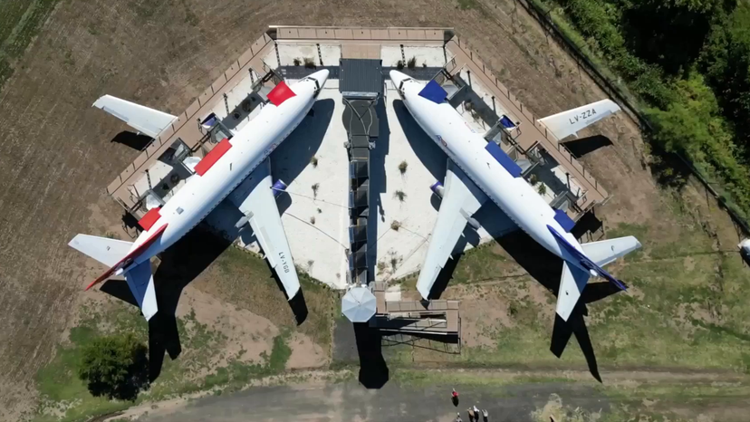 Sky-high luxury without leaving the ground! - First hotel built inside two aeroplanes opens in Argentina