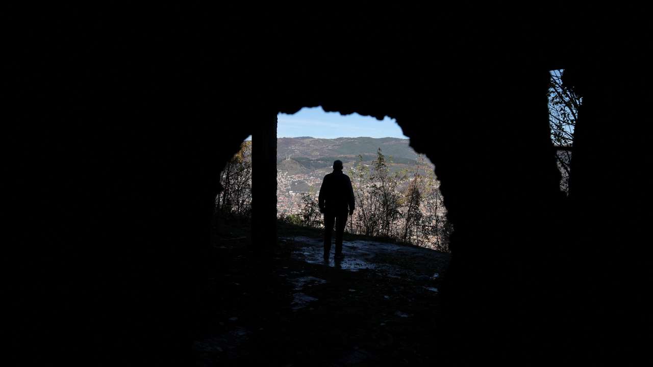 Investigation in Italy into allegations that foreigners paid to shoot at civilians during the siege of Sarajevo