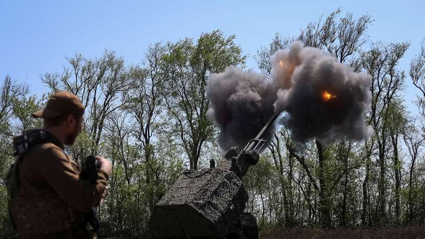 FILE PHOTO: Ukrainian servicemen fire an Archer self-propelled howitzer towards Russian troops at a position in Zaporizhzhia region