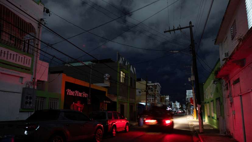 Puerto Ricans without electricity early on New Year's Eve