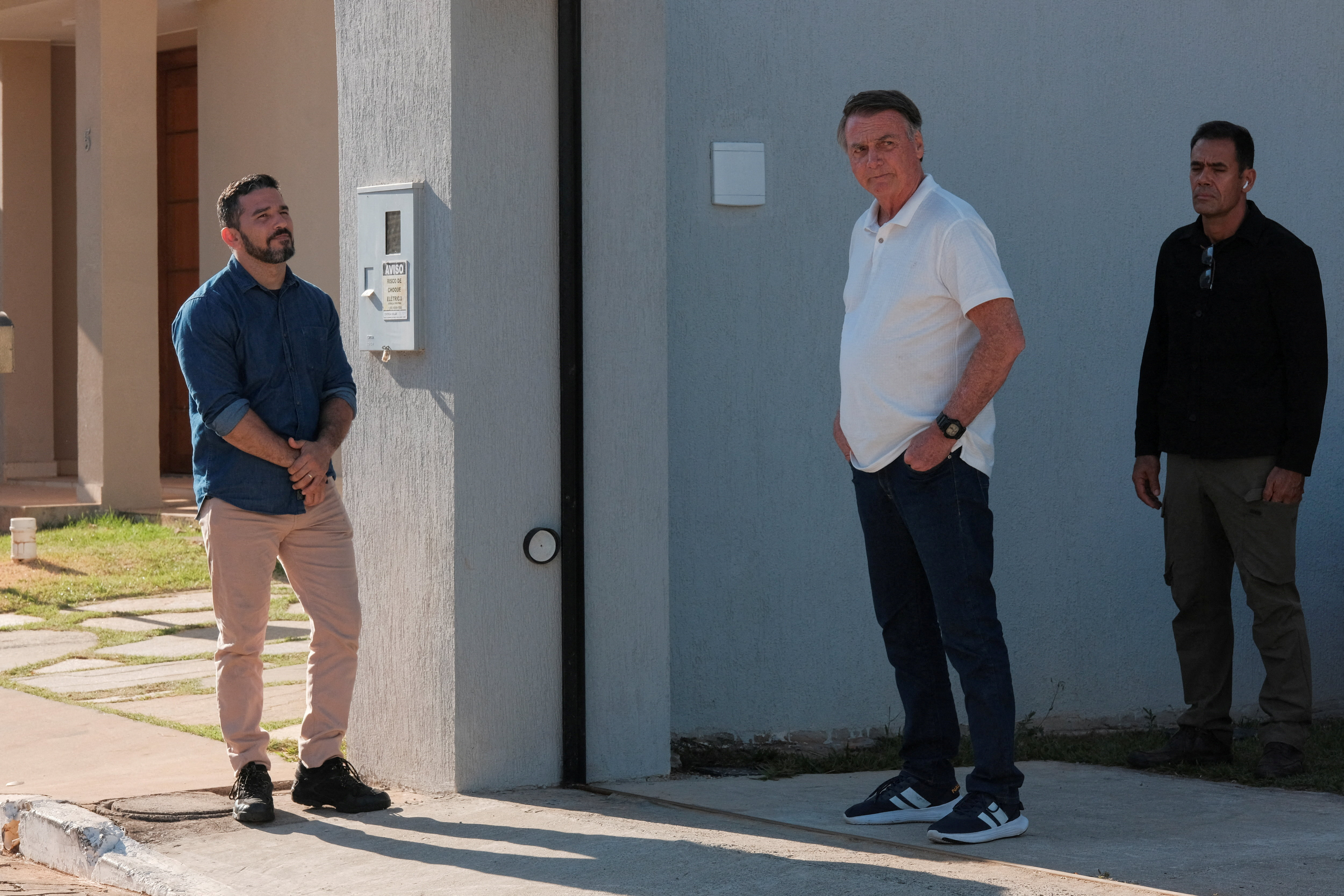 Tarcisio de Freitas visits Bolsonaro