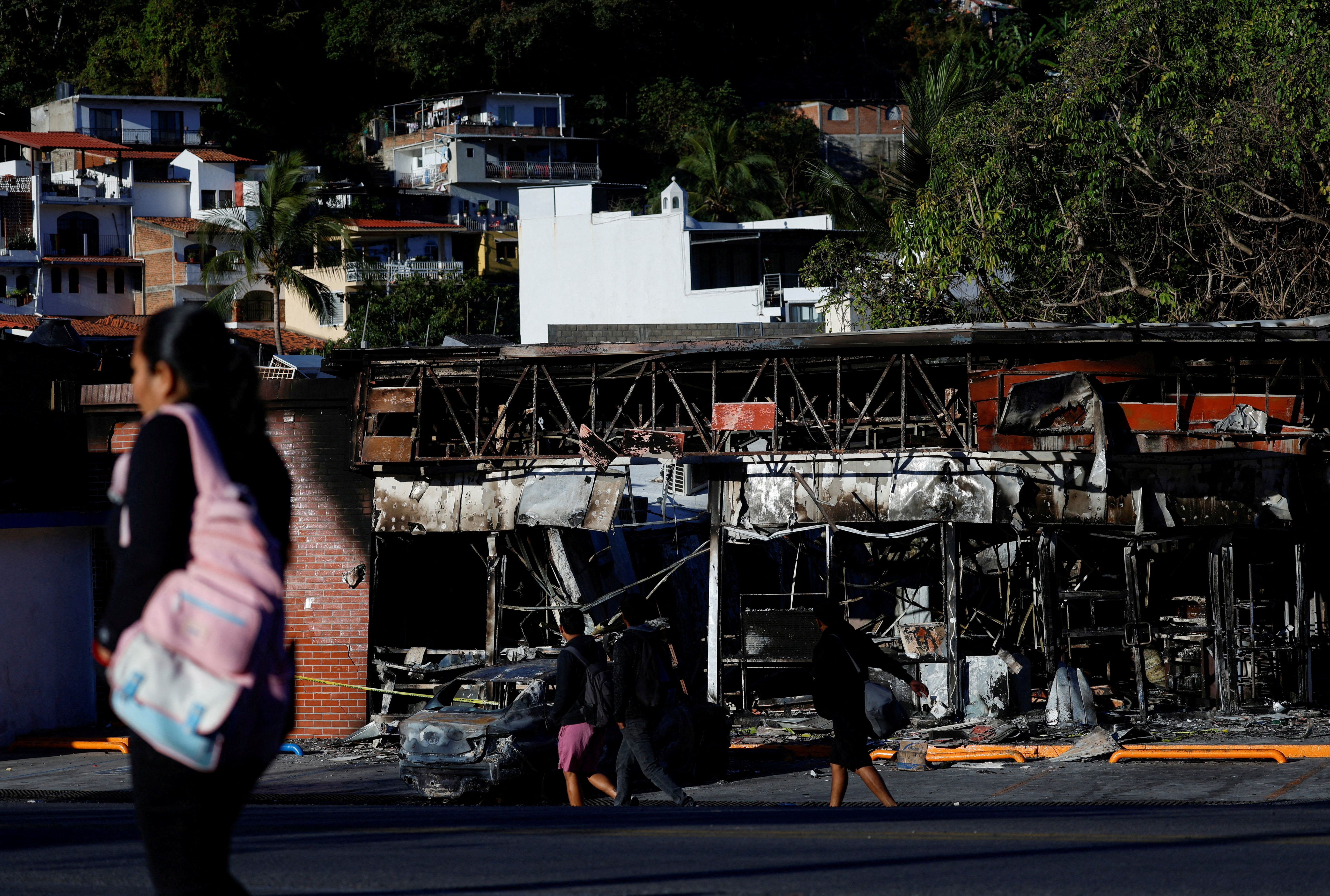 Aftermath of military operation that killed CJNG leader "El Mencho," heightening security concerns in Puerto Vallarta