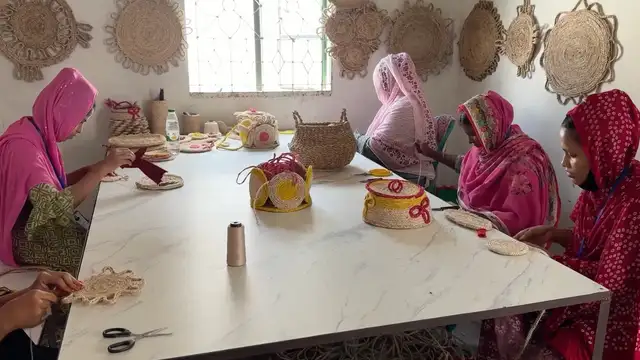 Bangladesh banana fashion