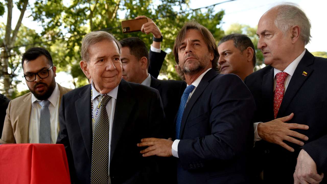 Venezuelan opposition leader Edmundo Gonzalez visits Uruguay