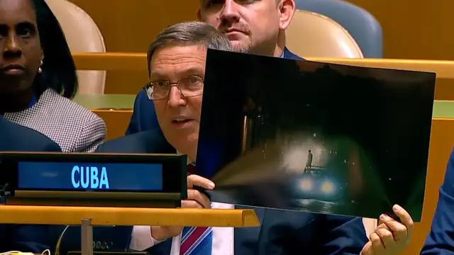 Cuban FM brandishes blackout photos at UNGA(1)