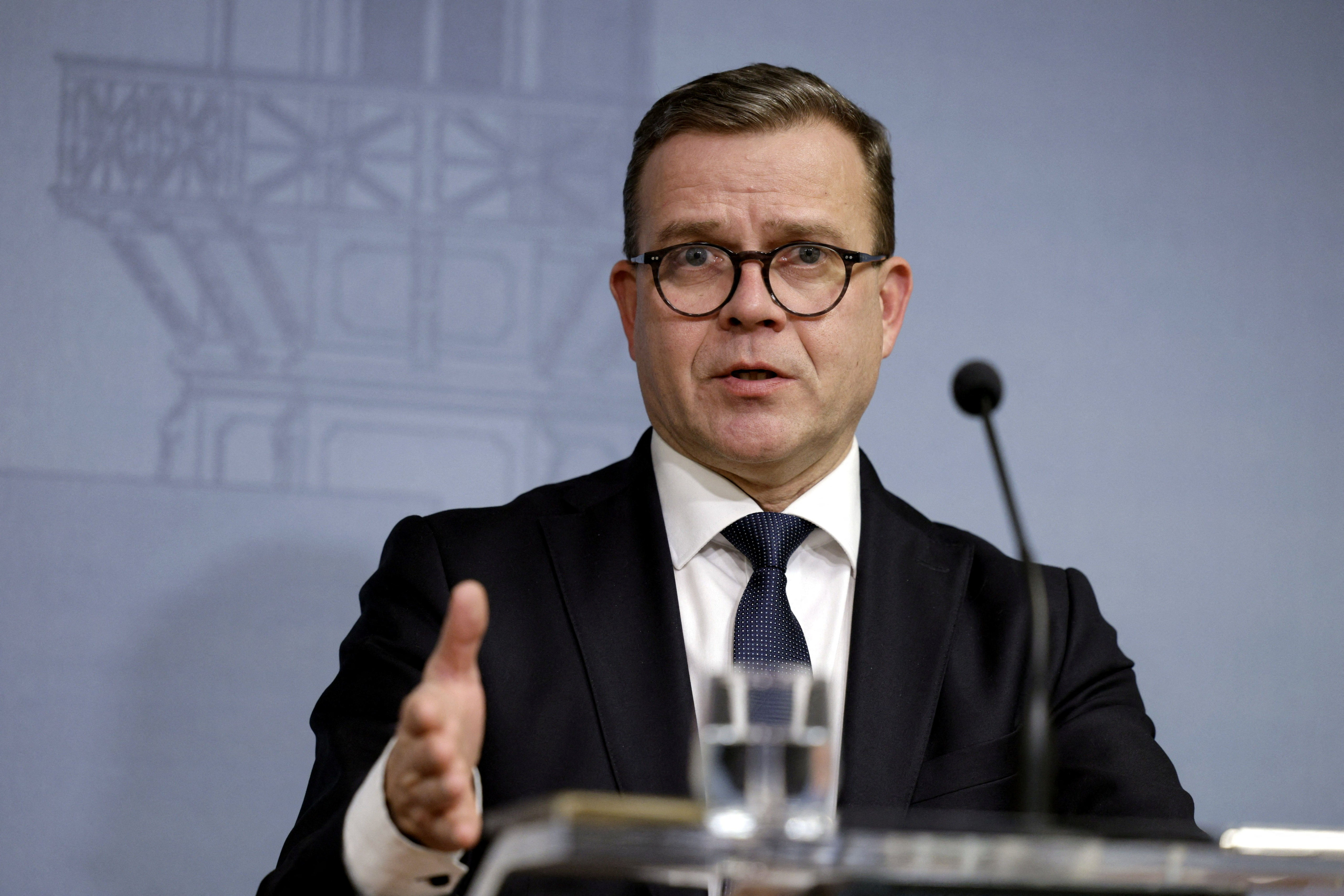 Finland to close all but northernmost border crossing with Russia