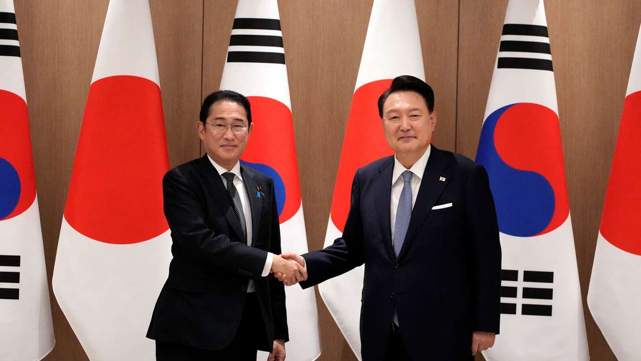 Japan PM Kishida meets S.Korea President Yoon in Seoul