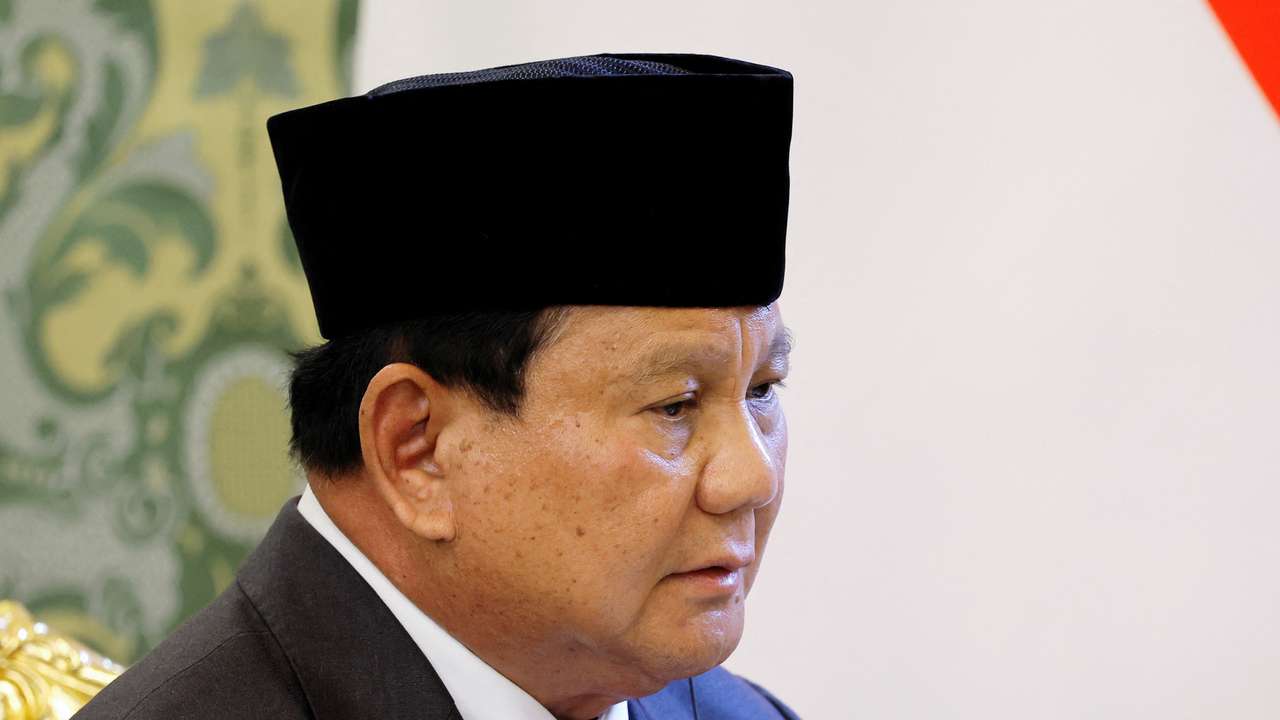 Russian President Putin and Indonesian President-elect Prabowo meet in Moscow