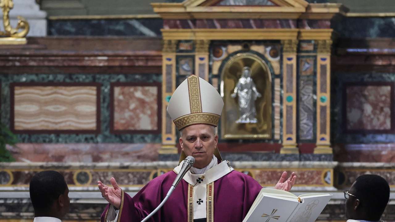 Pope Leo XIV celebrates Mass in the parish of the Sacred Heart of Jesus in Castro Pretorio