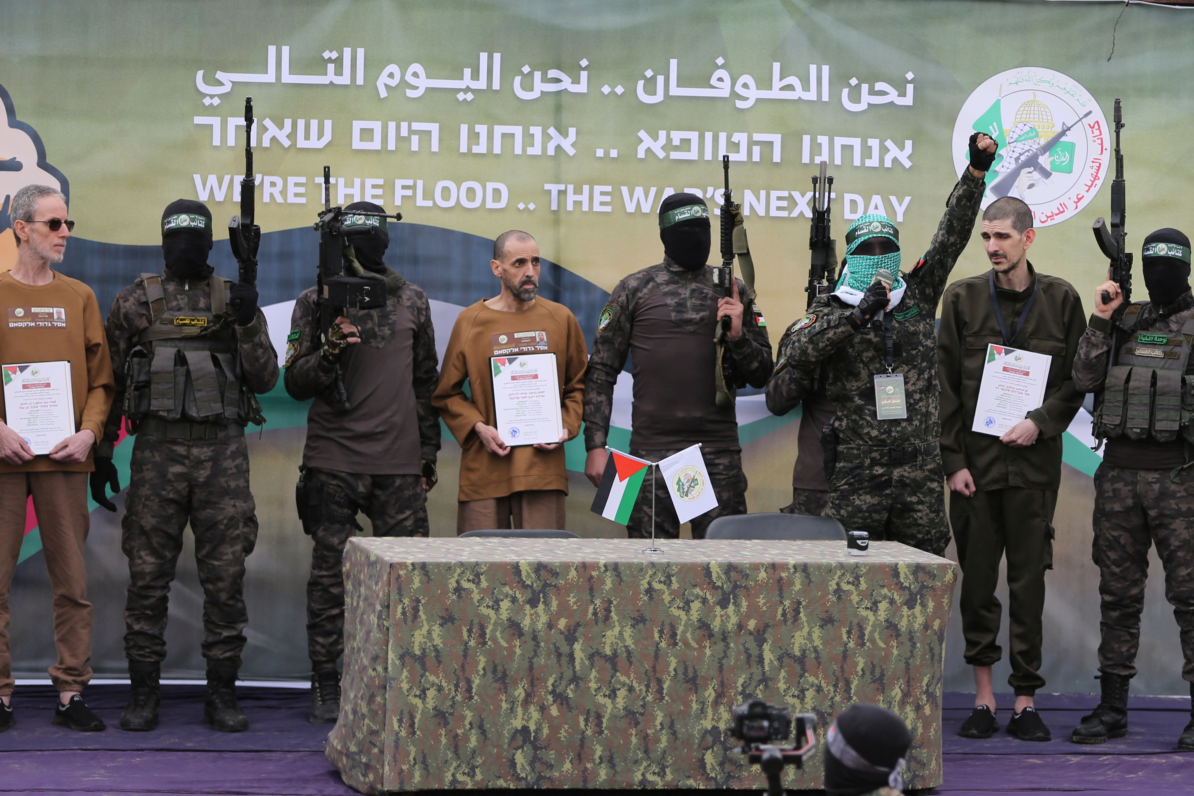 Hostages-prisoners swap deal between Hamas and Israel