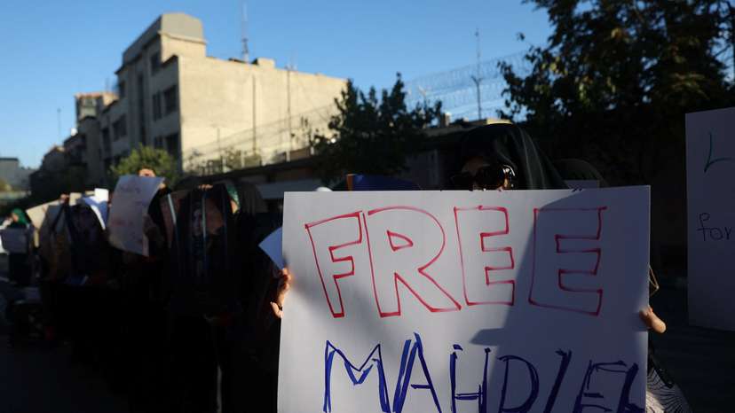 Gathering in support of an Iranian student prisoner in France, Mahdieh Esfandiari, in Tehran