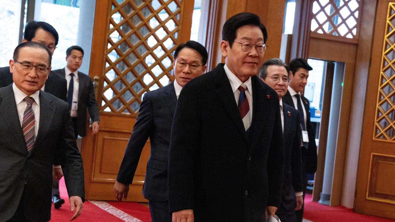 South Korean President Lee Jae Myung's first day at the Cheongwadae