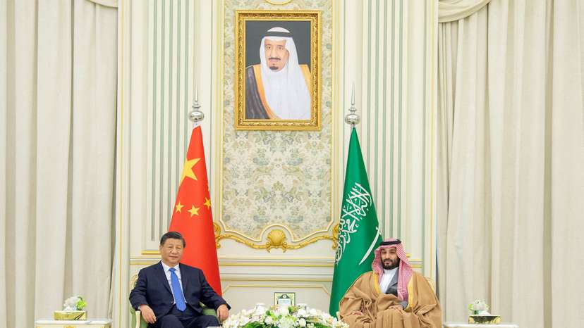 FILE PHOTO: Saudi Crown Prince Mohammed Bin Salman meets with Chinese President Xi Jinping in Riyadh