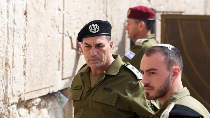 Israel's military welcomes new chief of staff