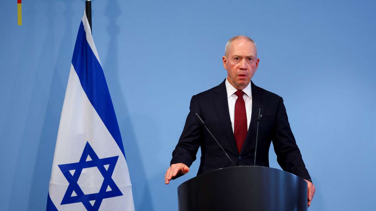 German Defence Minister Boris Pistorius and Israeli Defence Minister Yoav Gallant meet in Berlin