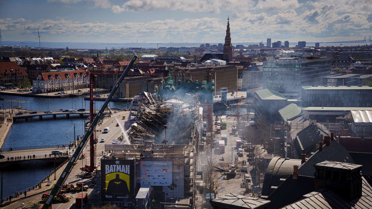 Fire engulfs Copenhagen's Old Stock Exchange