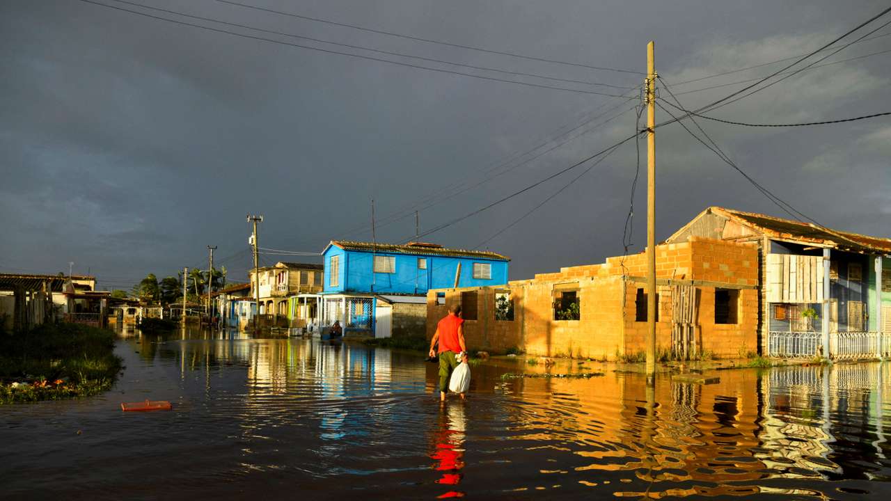 FILE PHOTO: Aftermath of Hurricane Rafael's landfall in Cuba