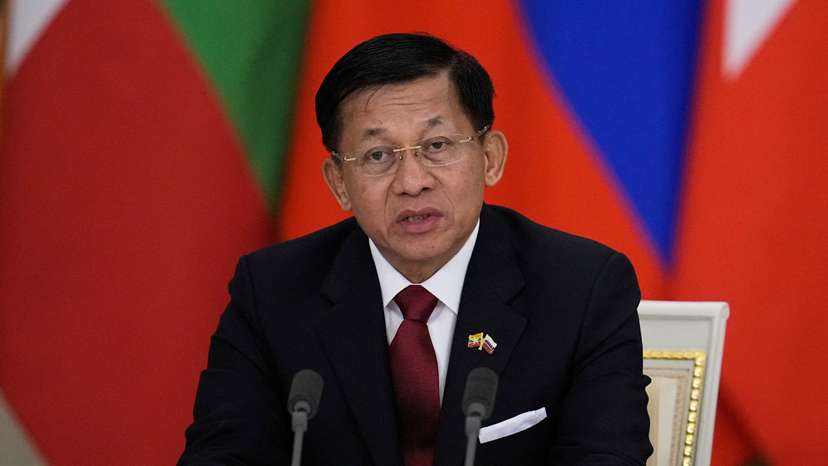 Russia's President Vladimir Putin and Myanmar's military chief Min Aung Hlaing meet in Moscow