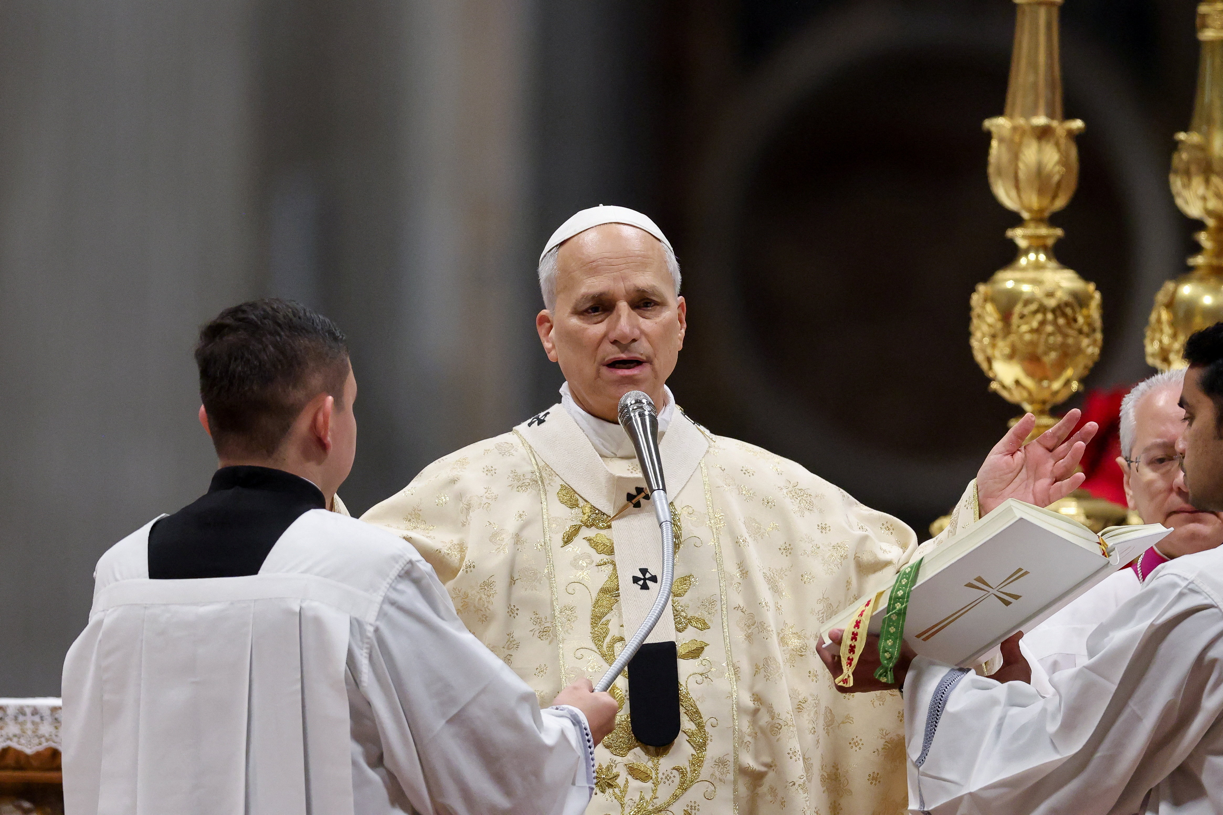 Pope Leo XIV delivers Christmas Day message from Vatican