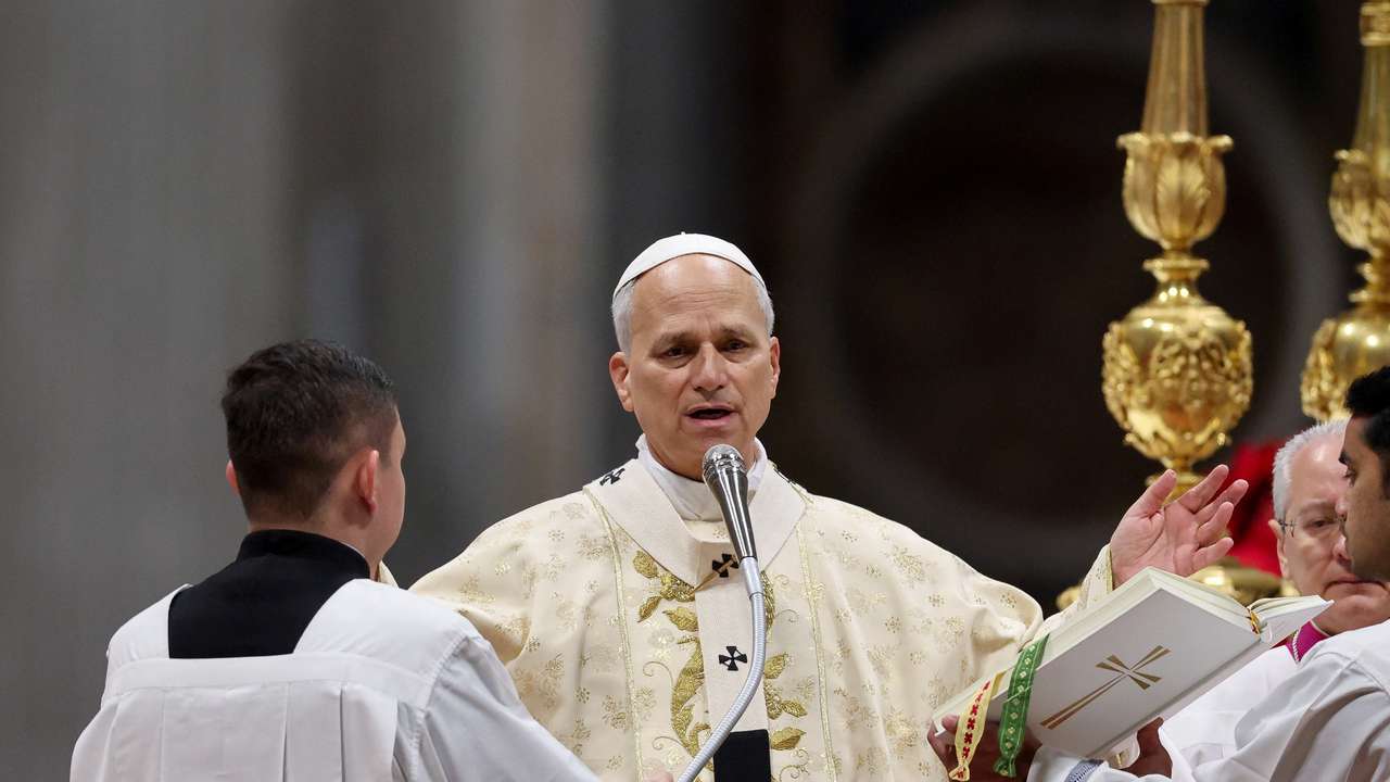 Pope Leo XIV delivers Christmas Day message from Vatican