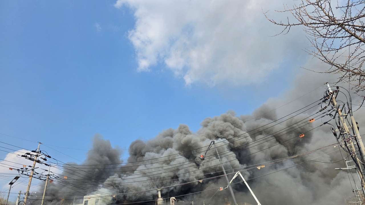 At least 25 hurt in fire at car parts factory in South Korea, Yonhap says