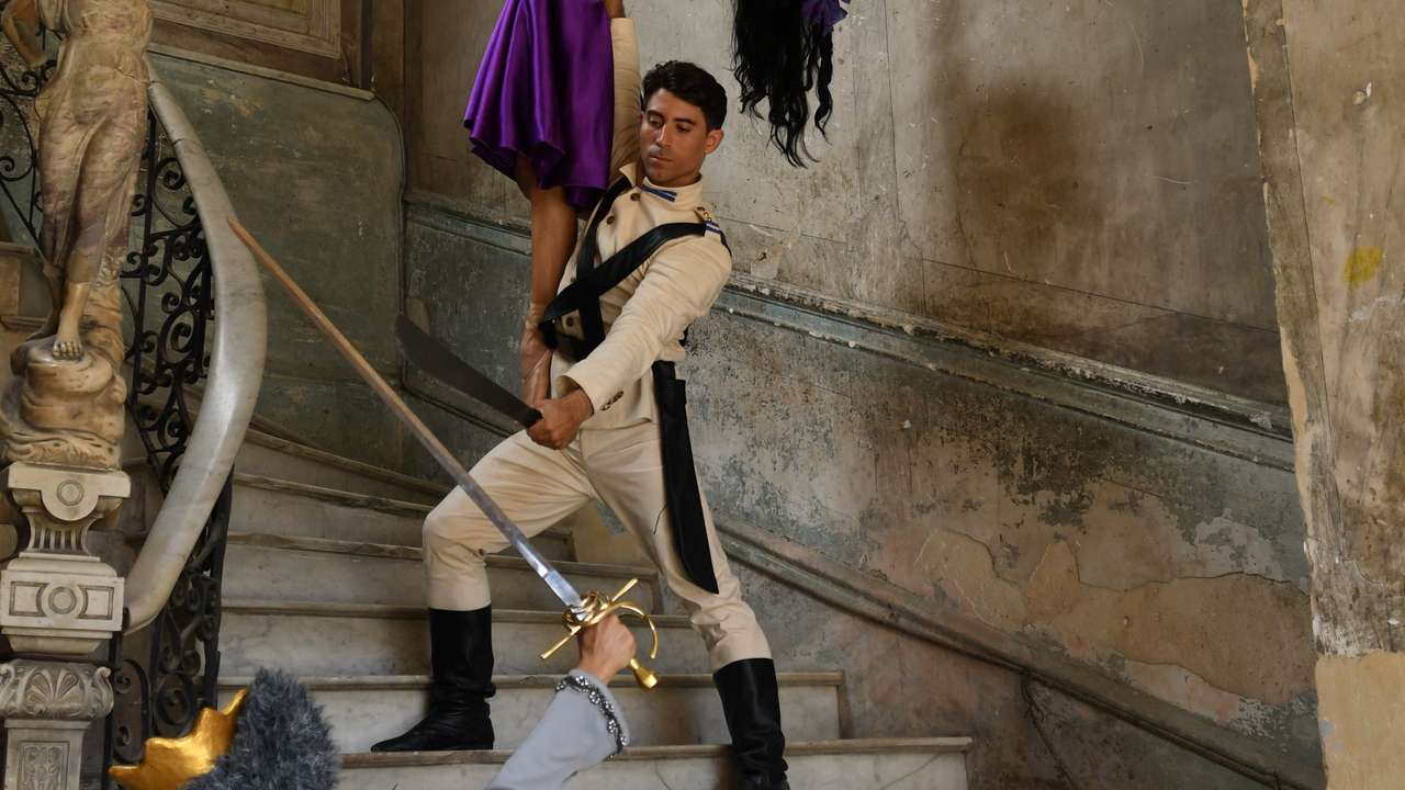 Carlos Acosta gives Cuban twist to Christmas classic 'The Nutcracker'