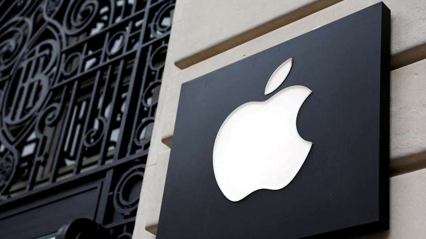 FILE PHOTO: Apple logo at an Apple store in Paris