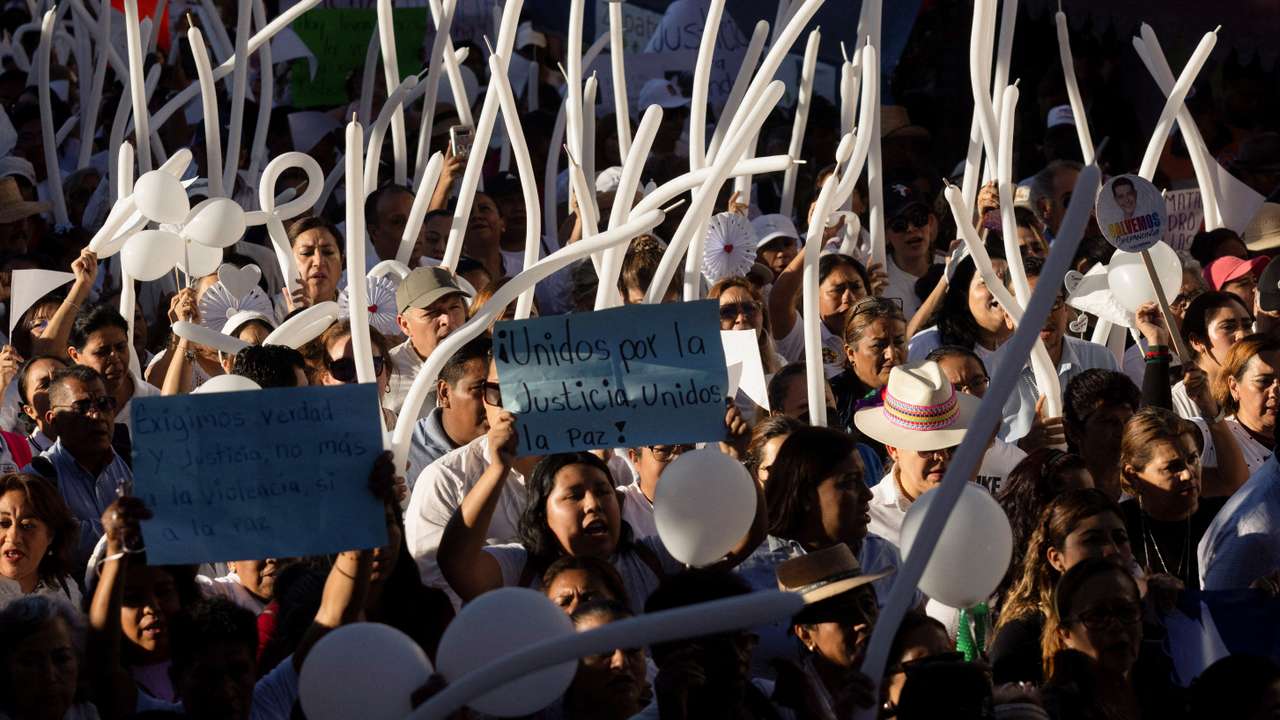 Killing of Mexican mayor sparks anger, skepticism on Sheinbaum plan
