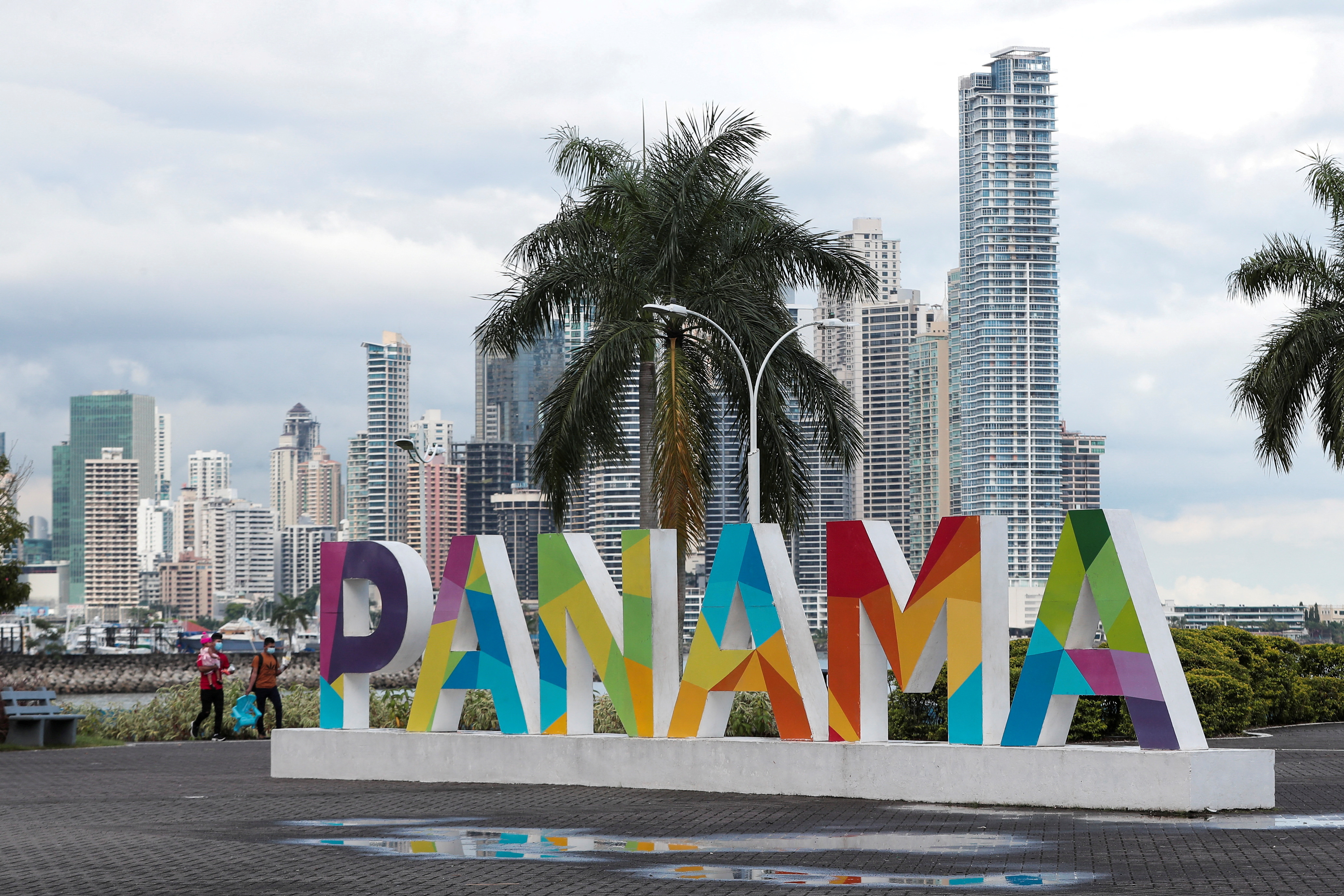 FILE PHOTO: Pandora Papers: Document dump allegedly links world leaders to secret wealth