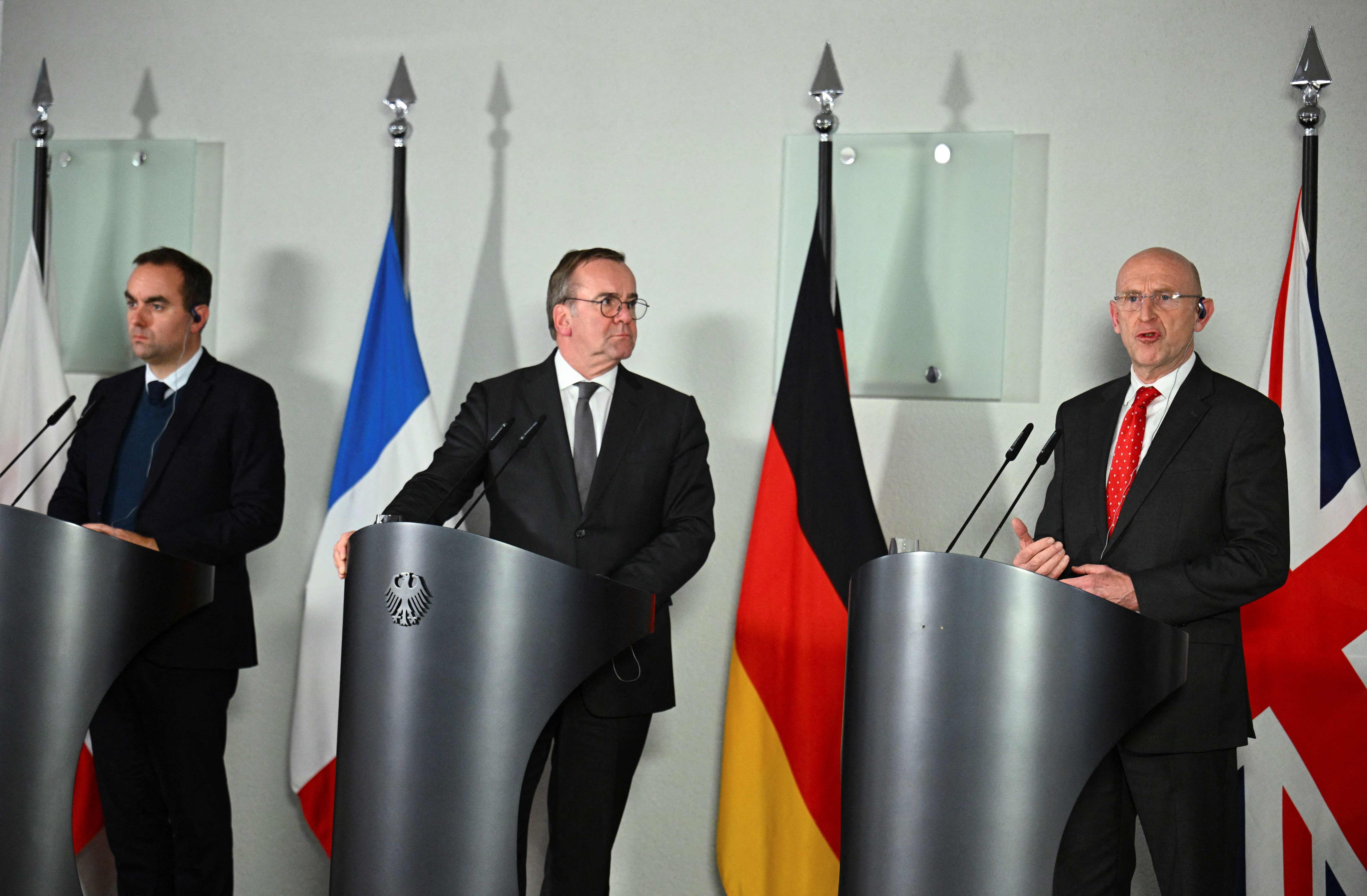 European defence ministers hold talks on strengthening regional security in Berlin