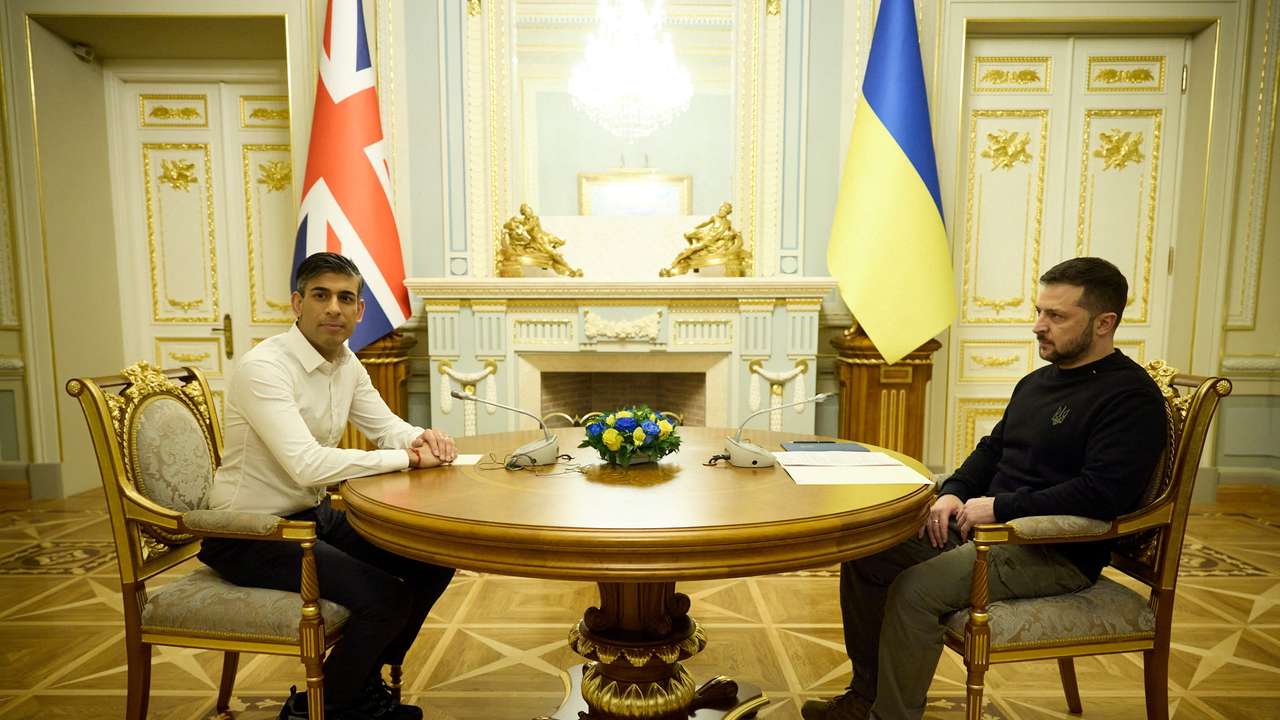Ukraine's President Zelenskiy meets with British PM Sunak in Kyiv