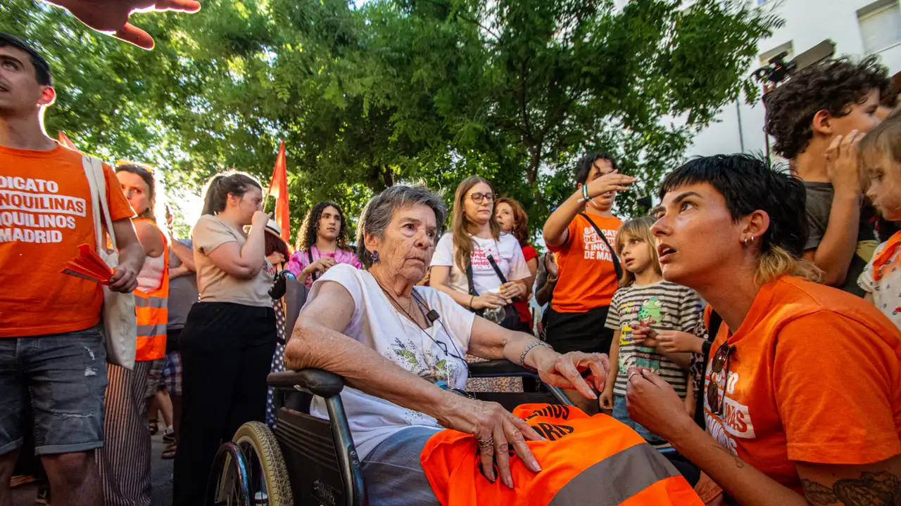 Maricarmen Abascal, 87, foi despejada do apartamento onde vivia havia quase 70 anos. O caso mobilizou os espanhóis, antecipou eleições gerais e se transformou em símbolo da crise de moradia no mundo.
