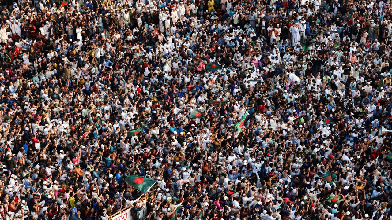 Supporters block the Shahbagh Square as they protest demanding justice for the death of Sharif Osman Hadi in Dhaka