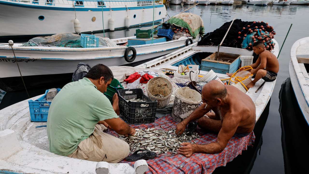 Border tensions with Israel push Lebanese fishermen away from waters in port city of Tyre