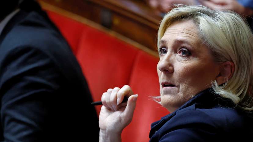 Questions to the government session at the National Assembly in Paris