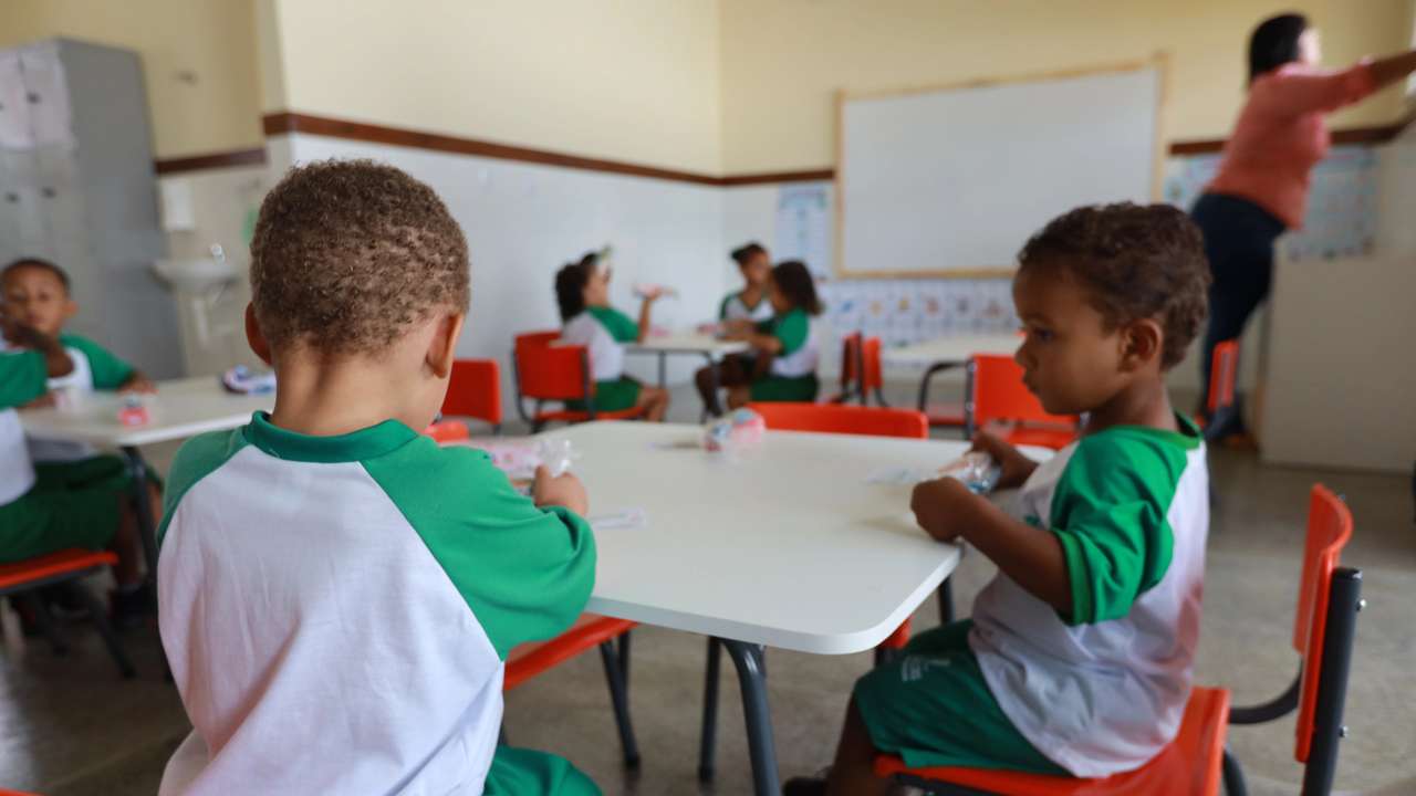 Children in a classroom at a public daycare centre in the city of Lencois.