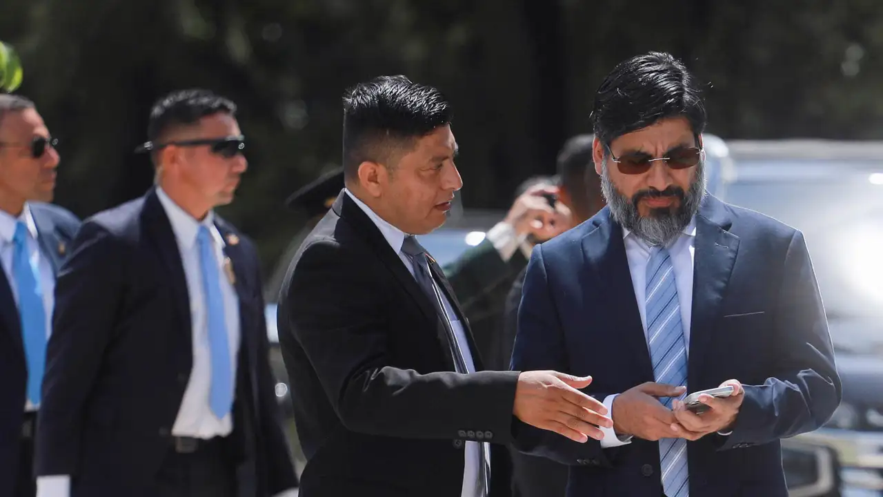 FILE PHOTO: Honduras' Attorney General Johel Antonio Zelaya looks at a mobile phone during an event, in Tegucigalpa, Honduras October 10, 2025. REUTERS/Fredy Rodriguez/File Photo