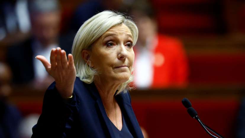 Lawmakers vote on no-confidence motion against the French government