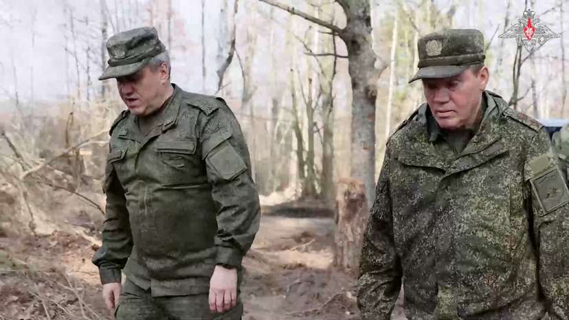 Chief of the General Staff of Russian Armed Forces Valery Gerasimov inspects troops in Kursk Region