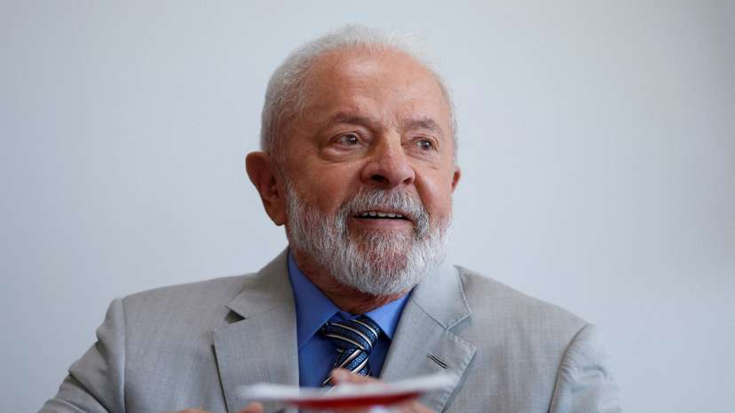 FILE PHOTO: Brazil's President Luiz Inacio Lula da Silva meets Chinese Politburo Standing Committee member, Li Xi